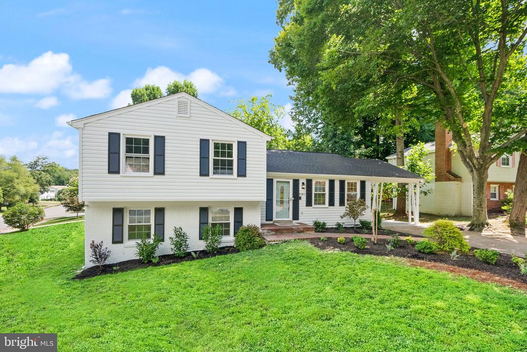 Residential in ANNANDALE 3