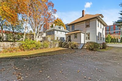 11 Renwick Street, House other with 3 bedrooms, 1 bathrooms and null parking in Stamford CT | Image 2