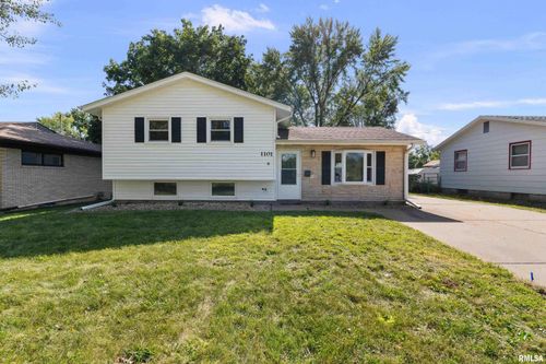 1101 Hawthorne Dr, Bettendorf, IA, 52722-3026 | Card Image