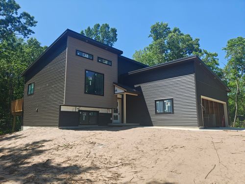 625 S Walker Rd, Muskegon, MI, 49442-7102 | Card Image