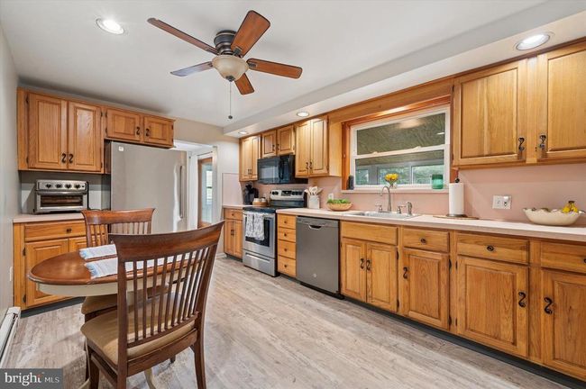 2222 Windsor Cir, House other with 3 bedrooms, 1 bathrooms and null parking in BROOMALL PA | Image 8