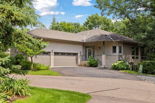 19 Summit Hts, North Oaks, MN, 55127-2573 | Card Image