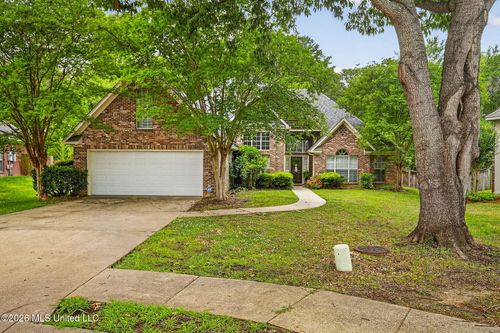 668 Hazelton Dr, Madison, MS, 39110-7332 | Card Image