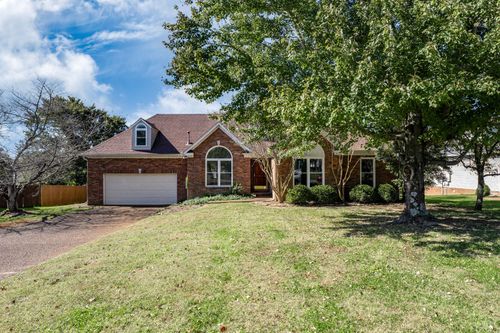 2946 Iroquois Dr, Thompsons Station, TN, 37179-5022 | Card Image