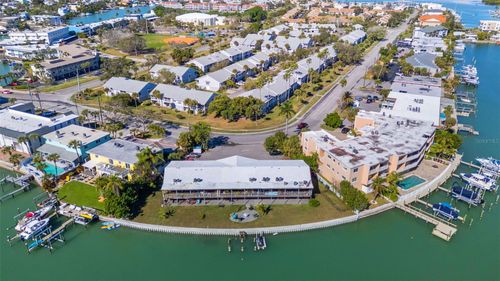 275 116th Ave, TREASURE ISLAND, FL, 33706-4587 | Card Image
