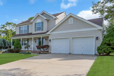 350 Deer Lake Court, House other with 3 bedrooms, 3 bathrooms and null parking in Manahawkin NJ | Image 3