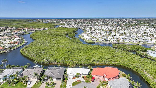 3513 DILEUCA ST-110 FEET CONCRETE SEAWALL | Image 50