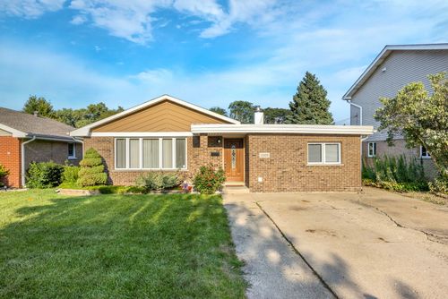 11009 Mansfield Ave, Chicago Ridge, IL, 60415-2231 | Card Image