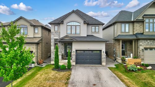 4082 Healing St, Beamsville, ON, L3J0S3 | Card Image