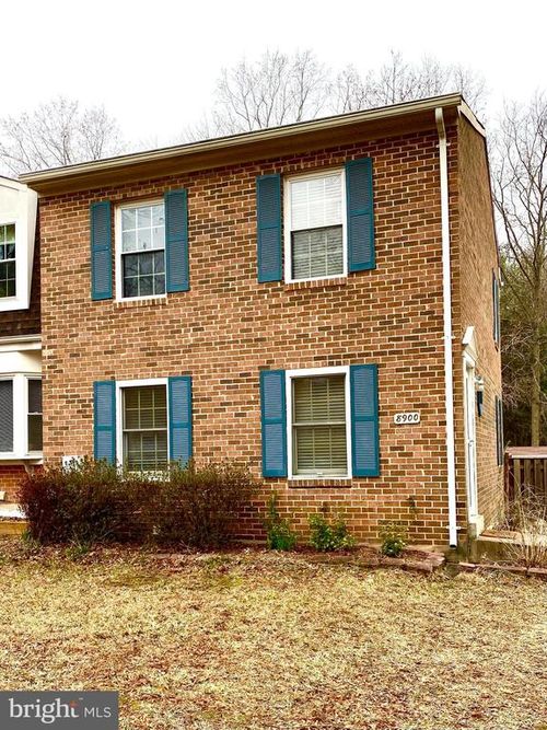 8900 Shamrock Ct, SPRINGFIELD, VA, 22152-2124 | Card Image