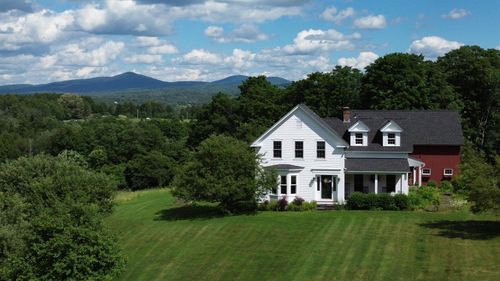 530 Brazier Rd, East Montpelier, VT, 05651-4401 | Card Image