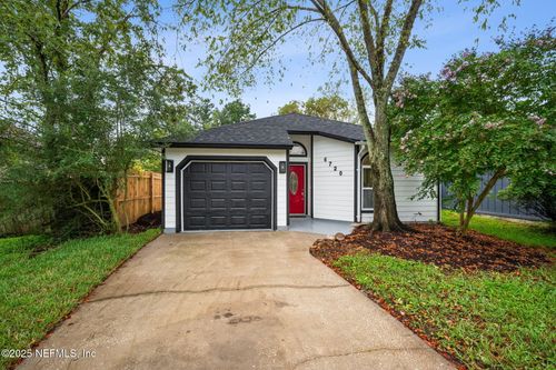 6720 Long Meadow Cir S, Jacksonville, FL, 32244-6135 | Card Image