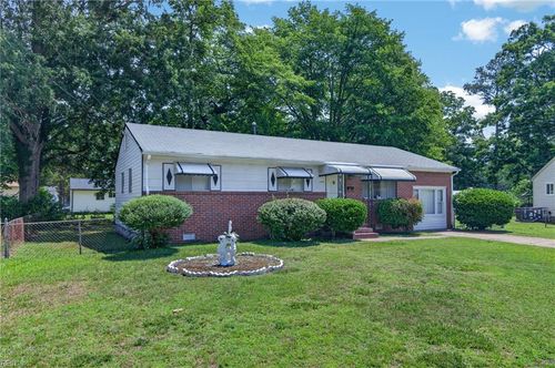146 Ruston Dr, Newport News, VA, 23602-4158 | Card Image