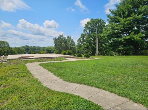 9230 E Bend Rd, Burlington, KY, 41005-8634 | Card Image