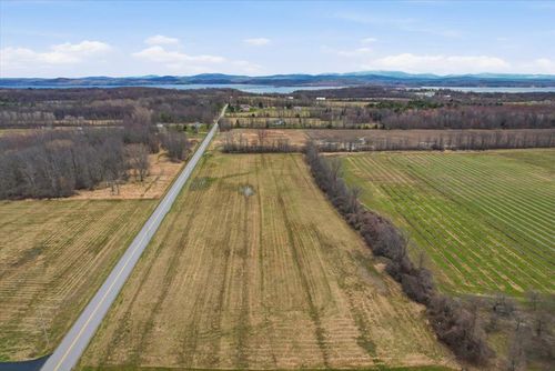 145 South St, South Hero, VT, 05486-4914 | Card Image