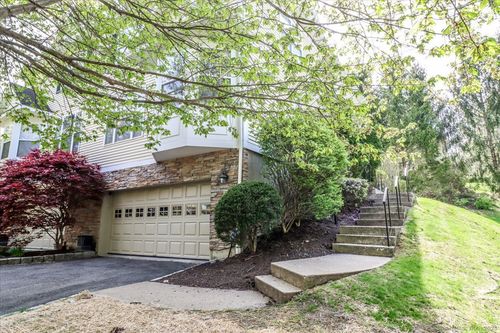 21-21 Woodcrest Ln, Danbury, CT, 06810-7143 | Card Image