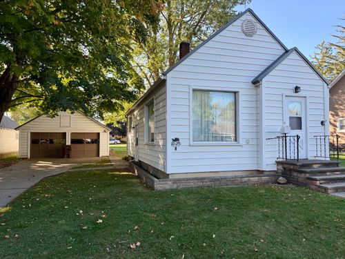 1025 Jordan Lake Ave, Lake Odessa, MI, 48849-1128 | Card Image