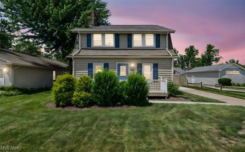 8925 Lake Overlook Dr, Mentor, OH, 44060-1159 | Card Image