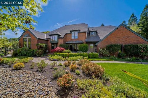 29 Brandt Dr, Moraga, CA, 94556-2811 | Card Image