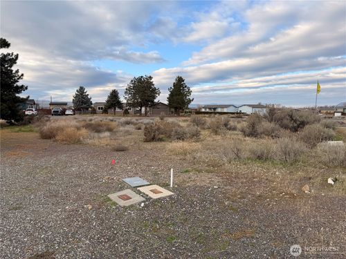 306 Agate Ln Sw, Mattawa, WA, 99349-2062 | Card Image