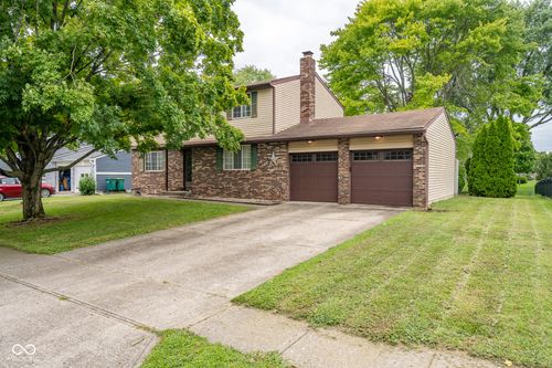 504 Brentwood Drive E, Plainfield, IN, 46168 | Card Image
