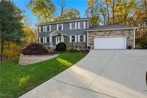 5180 Pine Valley Dr, Zanesville, OH, 43701-6624 | Card Image