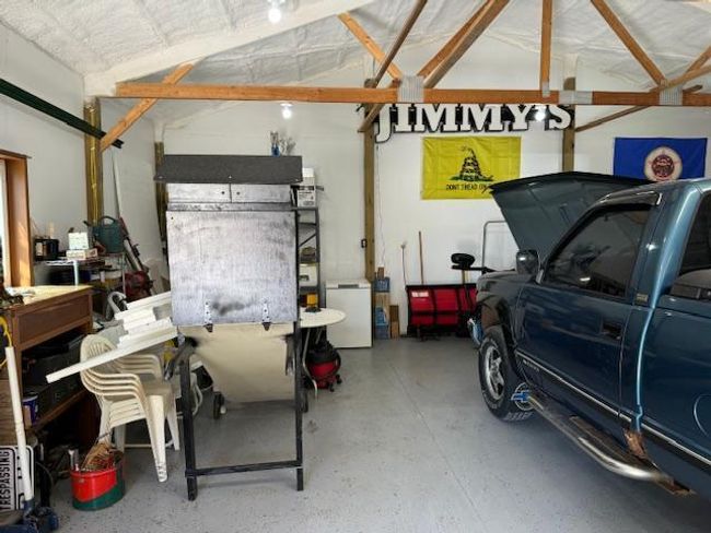 30' X 30' Heated and insulated with epoxy floor. | Image 6