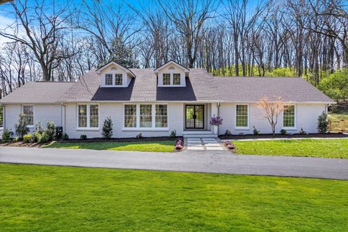 509 Hillwood Blvd, Nashville, TN, 37205-1311 | Card Image