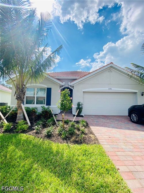 3076 Royal Gardens Ave, FORT MYERS, FL, 33916-4593 | Card Image