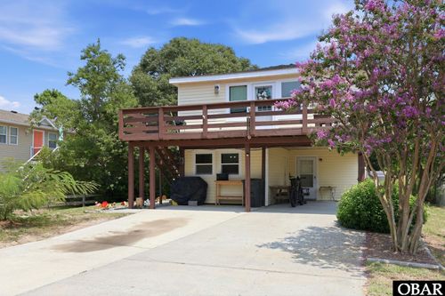 1707 Wyandotte St, Kill Devil Hills, NC, 27948-7640 | Card Image