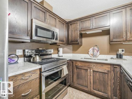 1520 Hammond Gate Nw, Edmonton, AB, T6M0J4 | Card Image