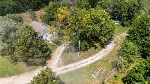 35365 Block Rd, Paola, KS, 66071-7299 | Card Image