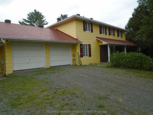 1831 County Rd, Curran, ON, K0B1C0 | Card Image
