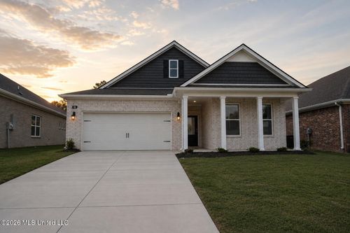 69 Powell Pl, Byhalia, MS, 38611-7891 | Card Image