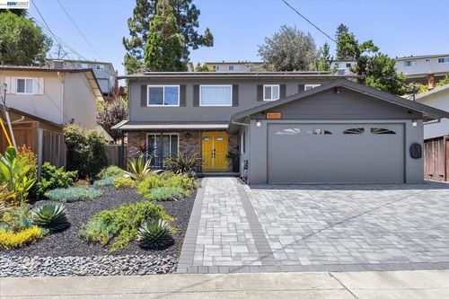 16683 Kildare Rd, Castro Valley, CA, 94578-1215 | Card Image