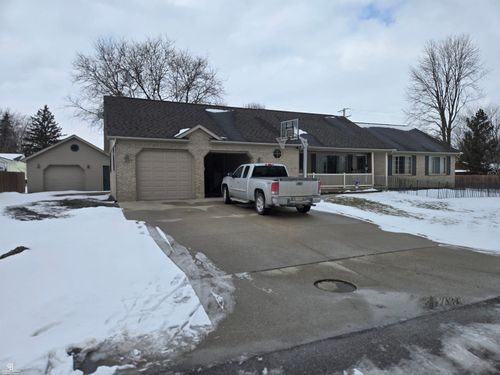 220 Clark St, Yale, MI, 48097-3302 | Card Image