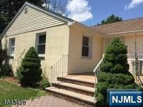 12 Franklin Pl, Haskell, NJ, 07420-1209 | Card Image