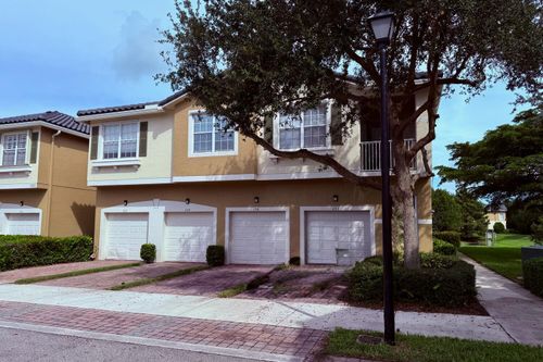 apt-104-1561 Se Hampshire Way, Stuart, FL, 34994-5772 | Card Image