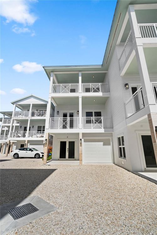 4-84745 Old Hwy, Islamorada, FL, 33036-3405 | Card Image