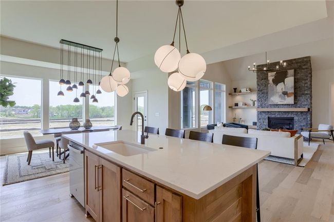 2307 W 176 Th Ter, House other with 4 bedrooms, 4 bathrooms and null parking in Overland Park KS | Image 21