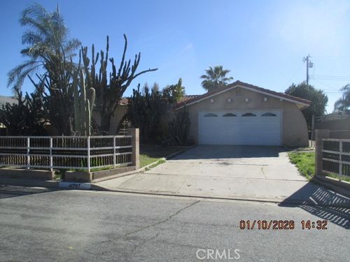 41797 Shady Ln, Hemet, CA, 92544-6499 | Card Image
