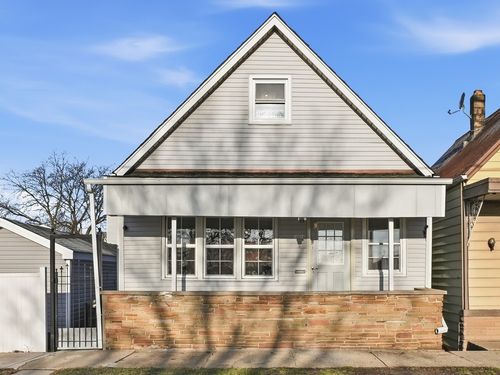 10046 S Commercial Ave, Chicago, IL, 60617-5444 | Card Image