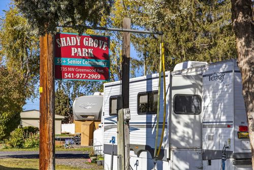 735 Nw Greewood Avenue, Redmond, OR, 97756 | Card Image