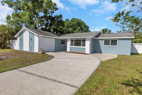 1004 Greenleaf Way, TARPON SPRINGS, FL, 34689-2928 | Card Image