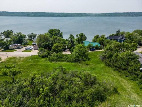 38 Lakeshore Dr, Kannata Valley, SK, S0G4L0 | Card Image