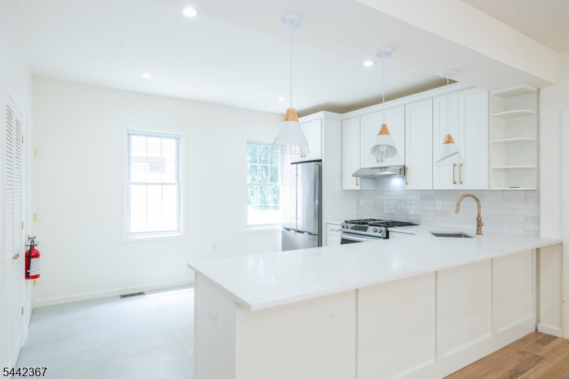 Residential Lease in South Orange Village Twp. 4