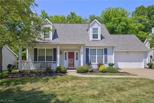 420 Pebblebrook Drive, Willoughby Hills, OH, 44094 | Card Image