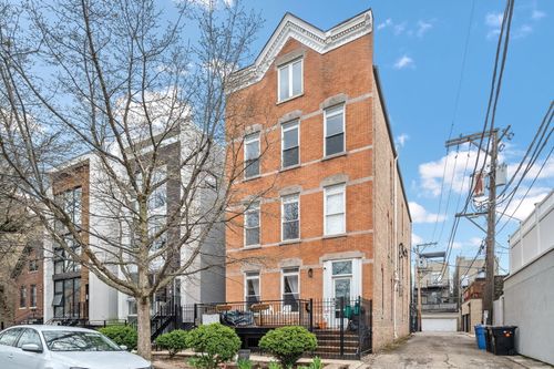 apt-3f-2228 N Hamilton Ave, CHICAGO, IL, 60647-3365 | Card Image