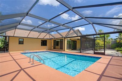 1255 Mohawk Road, House other with 2 bedrooms, 2 bathrooms and null parking in Venice FL | Image 2