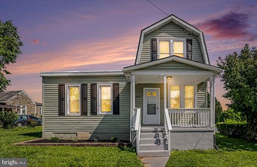 1102 4th Ave, HARRISBURG, PA, 17113-1311 | Card Image